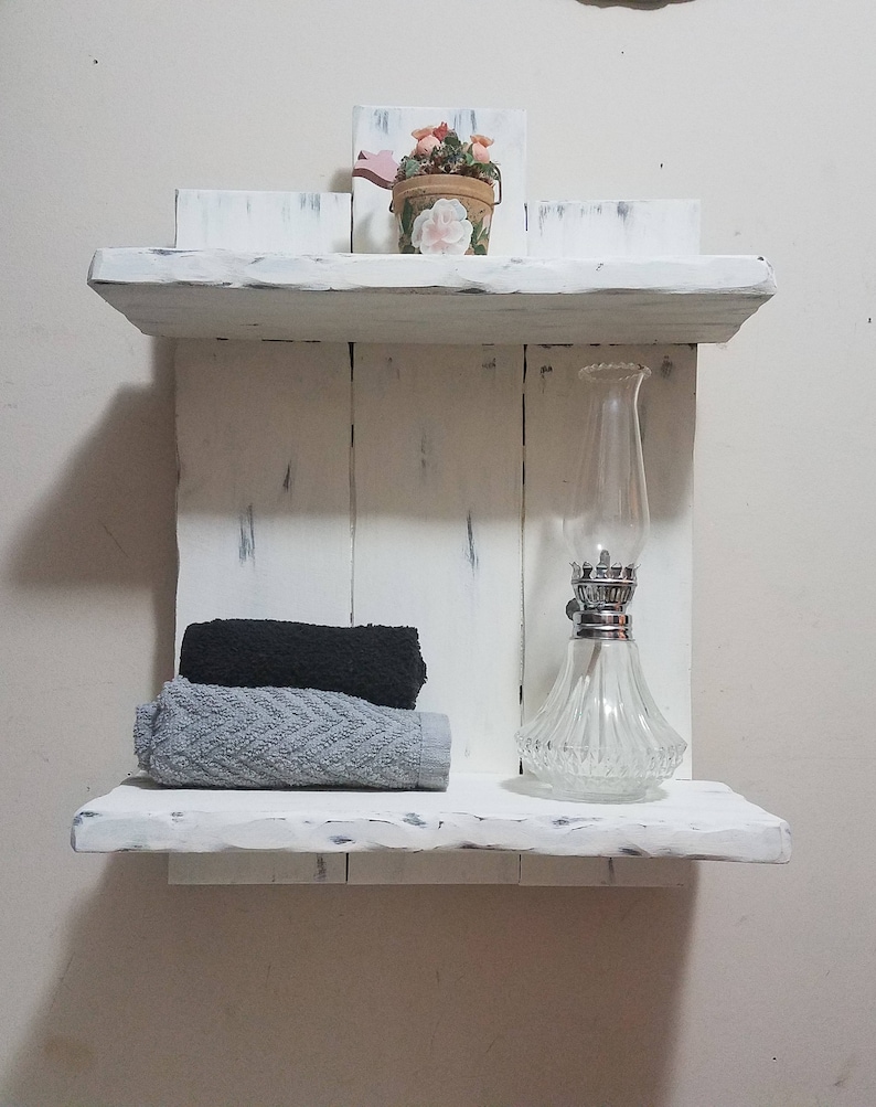 Farmhouse Decor, distressed shelf Rustic Bath shelf, wood shelf, Nautical decor, Distressed shelf, Rustic Decor, Farmhouse bathroom decor bild 4