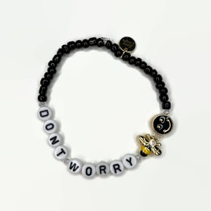 Don&#39;t Worry Bee Happy Bracelet / Be Happy / Bumble Bee Bracelet / Bee Bracelet / Be Happy Gift