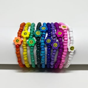 Daisy Bracelet / Clay Beads / Smiley Face Bracelet / Trendy Bracelet / Multi-Color Bracelet / Cute Jewelry