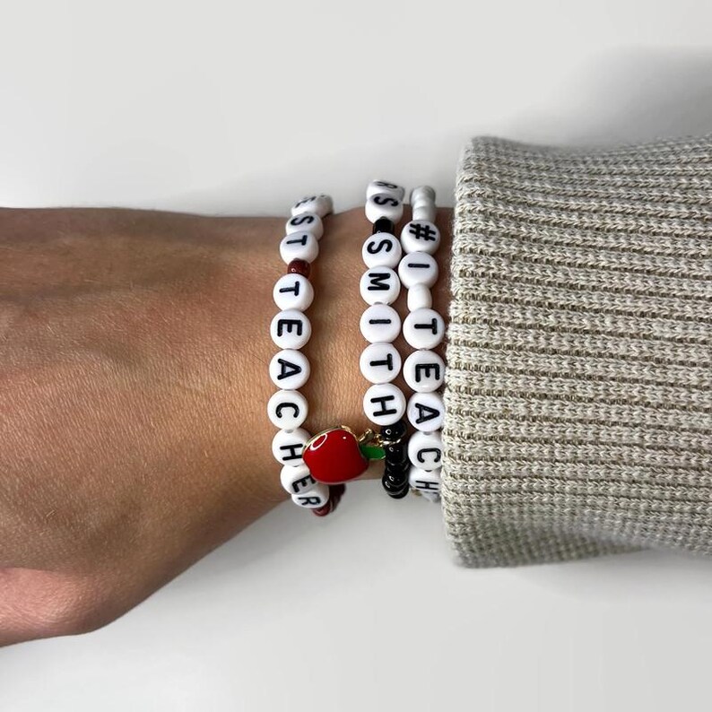 Personalized Teacher Bracelet With Apple Charm, Gift for Teacher - Etsy