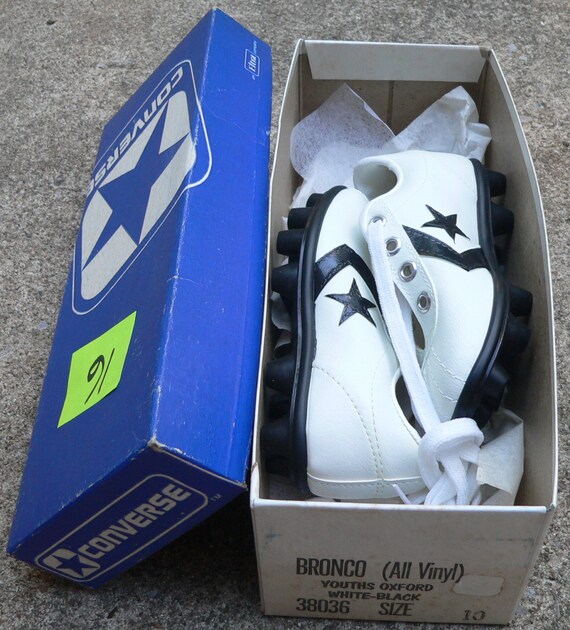 converse soccer cleats