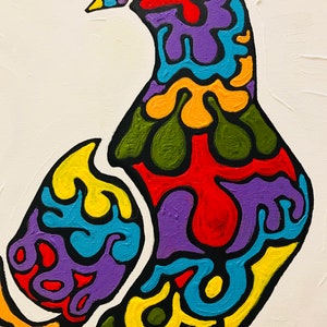 Puede incluir: Pintura abstracta colorida de un p&aacute;jaro. La forma del p&aacute;jaro est&aacute; delineada en negro y rellena con colores vibrantes como rojo, amarillo, azul, verde y morado. El fondo es blanco texturizado.