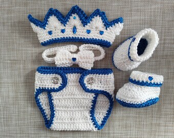 Crochet King baby set: Crown, Diaper cover, Bow Tie, Booties, Royal set, Prince set, Baby shower gift, Newborn picture, Newborn king outfit