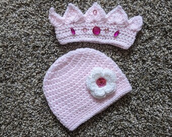 Hat and Crown baby girl set, Crochet set, Baby shower gift, Newborn photo prop, Gift for newborn baby, Crown with rhonestones