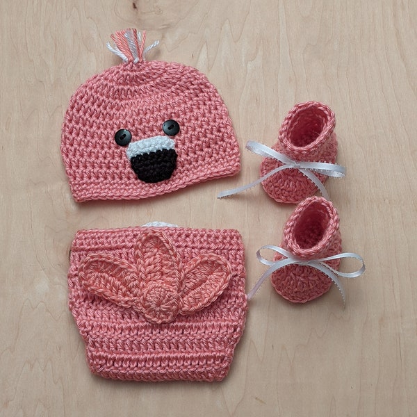 Crochet FLAMINGO set: hat, diaper cover with tail and flower, booties, Baby shower gift, Newborn baby girl set, Hospital outfit, Photo prop