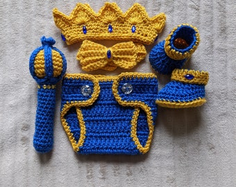 Crochet King baby set: Crown, Diaper cover, Bow Tie, Booties, Scepter, Royal set, Prince set, Baby shower gift, Photo prop, King outfit