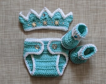 Queen Elsa baby girl set: Crown, Diaper cover, Booties, Crochet Princess outfit, Baby shower gift, Newborn picture, Photo prop
