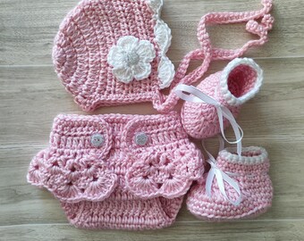 Newborn baby girl set: Hat-Bonnet, Diaper Cover with ruffles, Booties, Baby shower gift for girl, Newborn picture, Crochet set, Photo prop