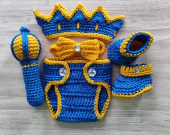 Crochet King baby set: Crown, Diaper cover, Bow Tie, Booties, Scepter, Royal set, Prince set, Baby shower gift, Photo prop, King outfit