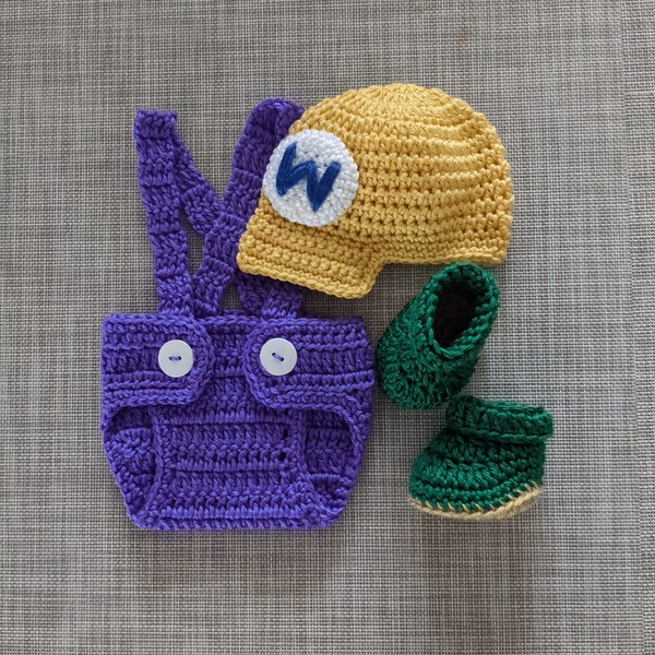 Wario-Mario-Luigi  Baby Boy Set: Hat, Diaper Cover/Suspenders and Booties, Super Bros, Baby Shower Gift, Photo Prop, Crochet baby set