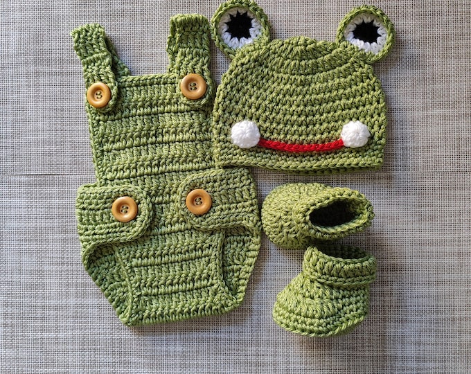 Beautiful Cute Little Frog Printed Romper For New Born Baby Boy