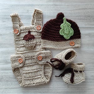 Crochet Acorn Baby Outfit: Hat,Romper, Booties, Beanie Hat with Oak Leaf and Button, Baby Shower Gift, Newborn Pictures