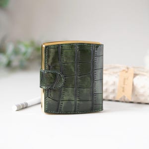 Portasigarette in pelle di coccodrillo, Portasigarette personalizzato per uomo, Portasigarette di lusso come regalo di nozze, Scatola di sigarette personalizzata per donna