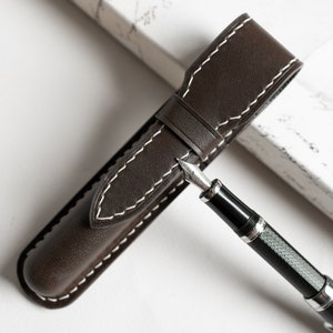 Pen Case Leather Pouch Gift for Men in Law Profession, Luxury Fountain Pen Case for Him, Custom Pen Sleeve, Personalized Pen Case for Man