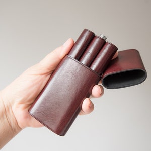 Leather fountain pen case personalized gift for boss, Pen case 3 pen, Fountain pen holder, Custom pen case Christmas gift for her, Pen pouch