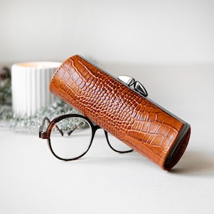 Glasses case crocodile leather, Luxury sunglass case women, Stylish glasses case, Elegant glasses case Christmas gift, Hard eye glasses case