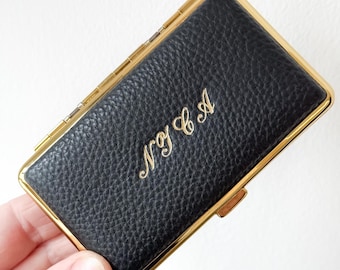 Estuche de cigarrillos delgado personalizable para él, Caja de cigarrillos personalizada, Estuche de cigarrillos de cuero, Estuche de cigarrillos dorado, regalo de bodas para el novio.