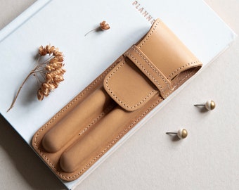 Étui à stylos à rabat en cuir deux stylos, étui à stylos 2 emplacements, cadeau étui à stylos personnalisé pour femme, étui à stylos en cuir meilleur cadeau pour lui, étui à stylos rigide