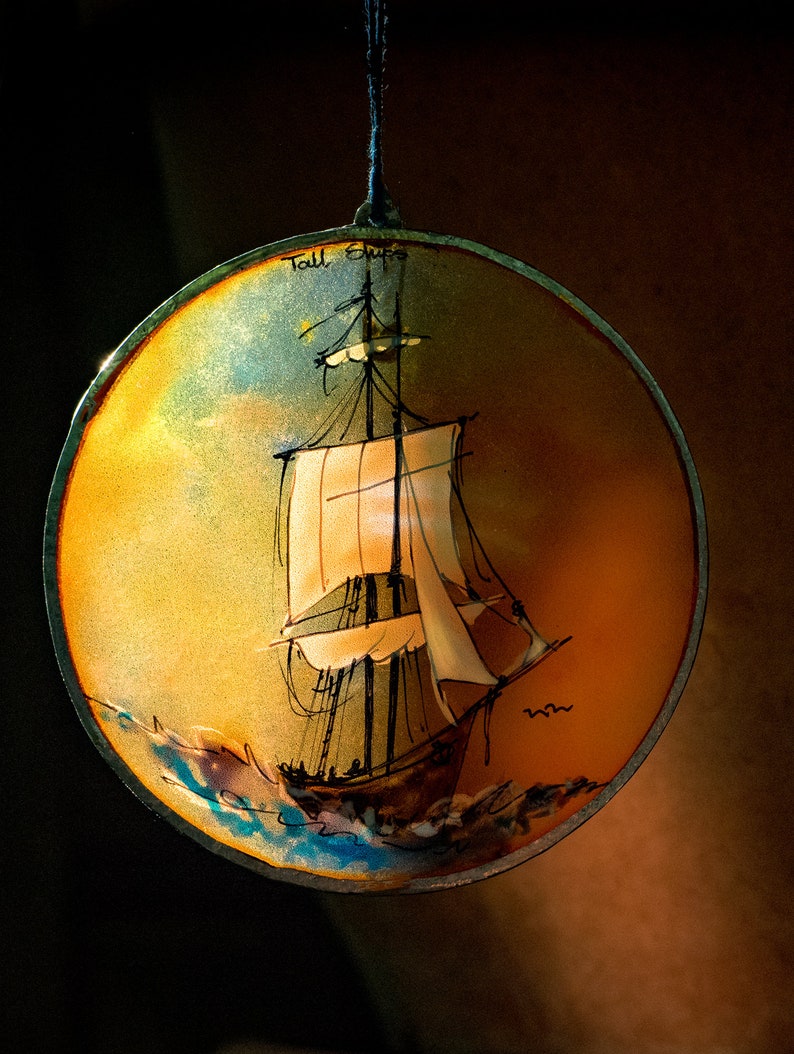 Sailing Gift For Men New Home Gifts Suncatcher Lake House Decor Sailboat Decor Ocean Stained Glass Window Hanging Vintage American Yacht Glass Art Art Collectibles Droneblikk No