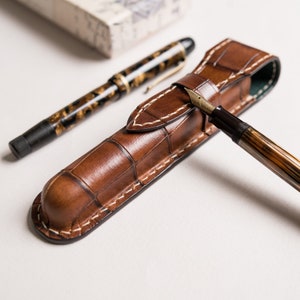 Estojo de couro personalizado para caneta-tinteiro grande, Estojo estiloso para caneta, Suporte elegante para caneta em couro curtido vegetal, Estojo para caneta-tinteiro