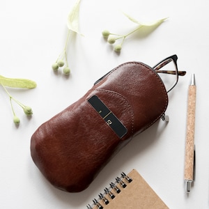 Étui à lunettes de soleil zippé avec porte-cartes, étui à lunettes en cuir pour homme, étui personnalisé pour lunettes, étui à lunettes de soleil pour elle, étui à lunettes