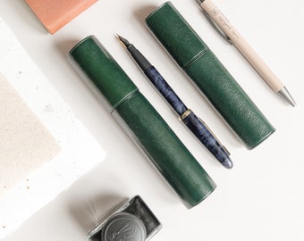Stiftemäppchen aus Leder, Füllermäppchen grün, für Sie und Ihn, Stiftemäppchen personalisiert, Geschenk zum 7