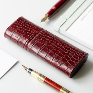 Pen case for two pens veg tanned leather, Fountain pen case for her, Fountain pen pouch personalized, Pencil case Christmas gift for mom