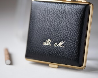Estuche de cigarrillos personalizado para el novio: grabado a medida, caja de metal dorado - 20 cigarrillos, regalo para el Día del Padre