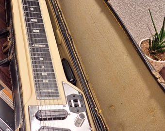 ビンテージ 1969 Guyatone 6弦ラップスティールギターとスチールトナー