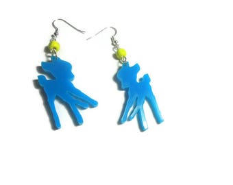 Boucles d'oreille en plexiglas faon bleu et perles magique jaune