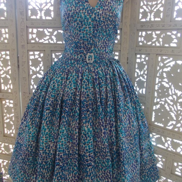 Hold for J - 50s style full skirt dress with a keyhole neckline in 60s blue floral print is newly made from vintage fabric and pattern.