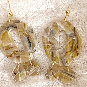 The Zinnia Earring