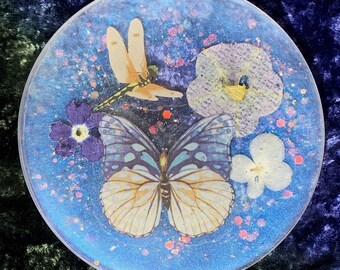 Lori's Garden Handmade Resin Drink Coaster with Butterfly, Dragonfly and Natural Pressed Flowers in Gold, Pink & Purple One-of-a-Kind