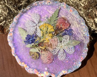 Lori's Garden Handmade Resin Drink Coaster with Natural Lobelia, Peach Blossom, and Missouri Flowers in Pink, Yellow & Purple One-of-a-Kind
