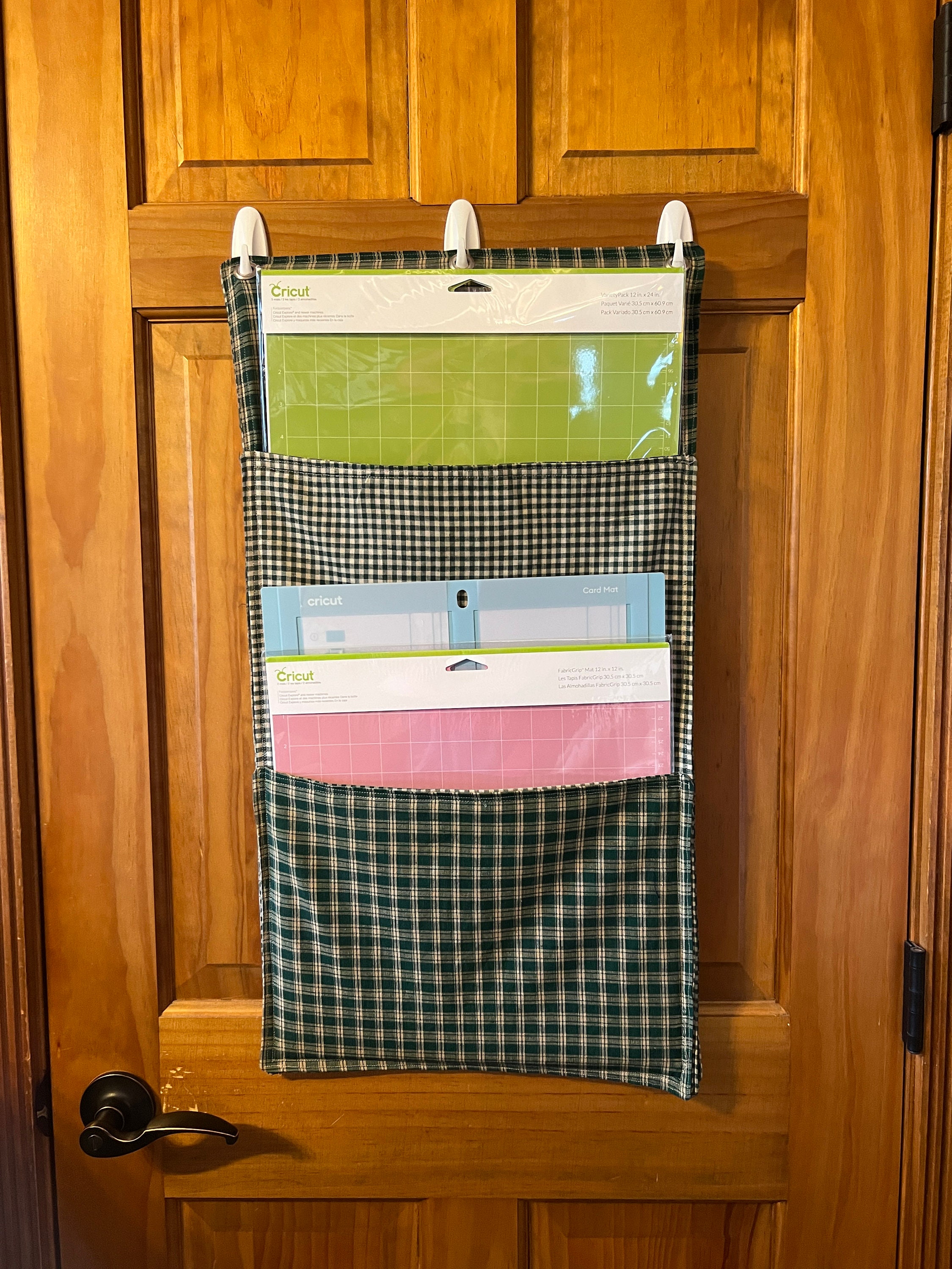 2 Pocket Wall Hanger for Cricut Matsgreen LARGE PLAID 