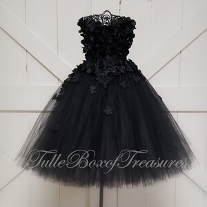 Black hydrangea tulle dress, Strapless to match your wedding colors and bridal bouquet/pageant/Unique flower girl dress/hydrangea dress/prom