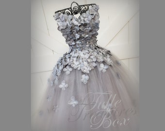 Ready to ship! Sparkling Silver hydrangea tulle dress, Straplesssize 2T-4T, to match your wedding colors/pageant