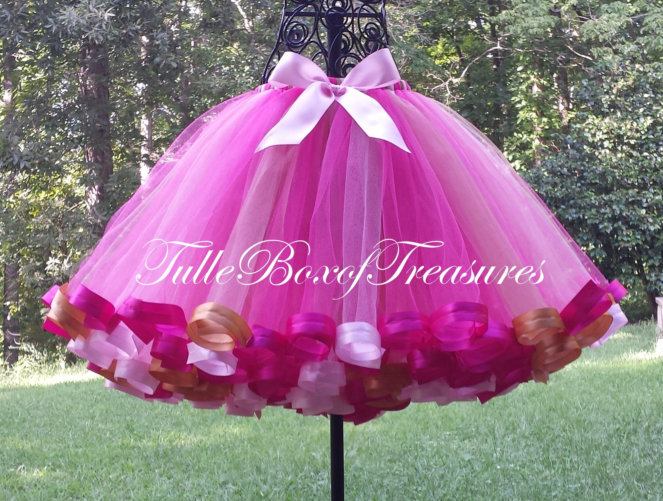 treatürself Rosemotif ribbon tulle skirt treatürself Rosemotif ribbon tulle skirt treatürself