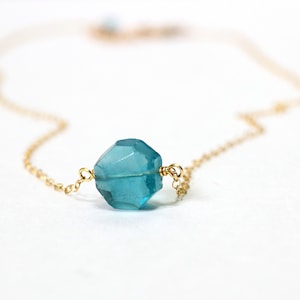 Fluorite Crystal Necklace, Green Fluorite Pendant, Chunky Gemstone Necklace, 40th Birthday Gifts for Women, Birthday Gift for Friend Female