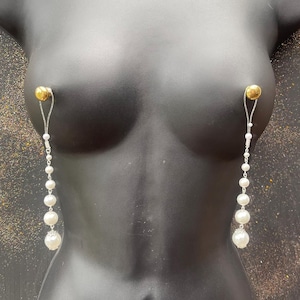 Nipple jewellery non piercing. Submissive jewelry for nipple play. Mature.