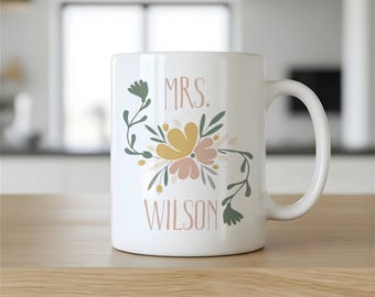 Floral Bride Mug, Mrs Name Mug, Personalized Bride Mug, Custom Last Name Mug, Wedding Gift Mug, Bridal Shower Gifts, Floral Coffee Mug Gifts