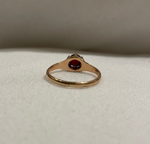 Vintage 10kt Yellow Gold red Cabochon Solitaire R… - image 3