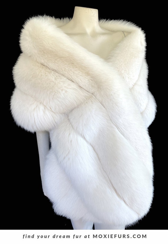 Luxury Vintage BLACK Fox Fur Stole with Tails, Real FUR Shawl, Large Fox  Fling, Luxury Wedding Fur, Old Hollywood Glamour Fur Wrap Boa, Deco Gatsby  Party Fur Cape