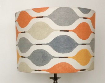 Handgefertigter Lampenschirm – Orange Mit Weißem Geometrischem Muster, In Verschiedenen Größen (15–40 Cm Ø), Für Tisch- & Deckenlampen