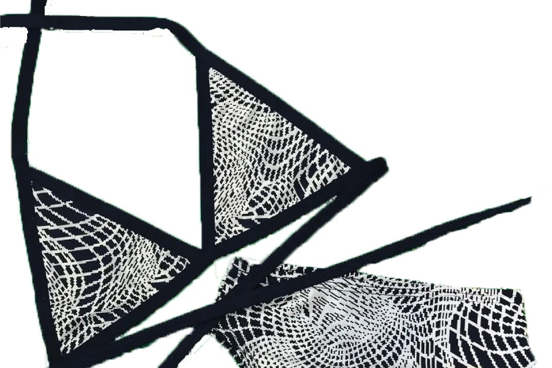 ULTRA WAVE | REFLECTIVE | Triangle Top, Women's Festival Outfit, Rave ...