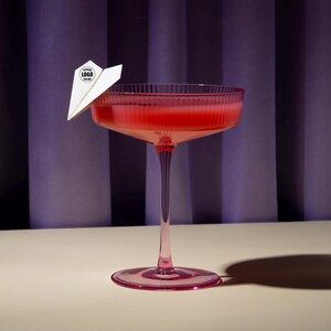 Avions en papier de 2 po., Quantité : 100 | Décoration cocktail avec logo personnalisé