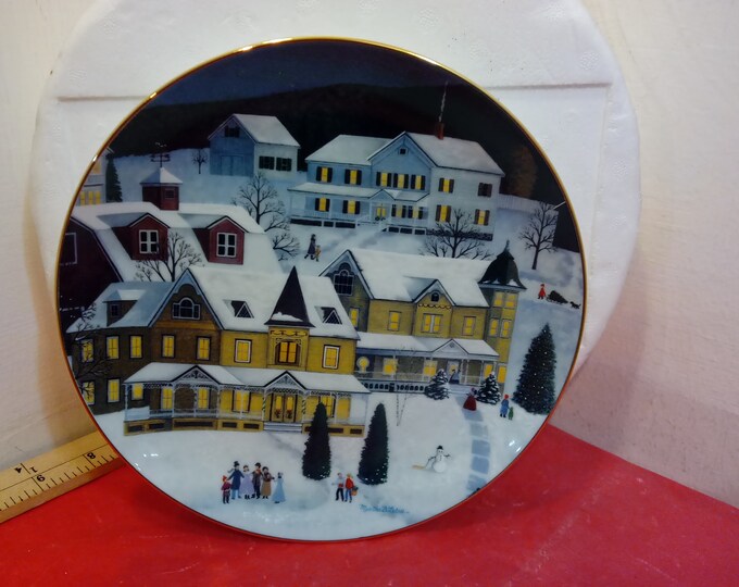 Vintage Collector Plate, Danbury Mint Plate Christmas Celebrations of Yesteryear "Christmas Eve", 1992