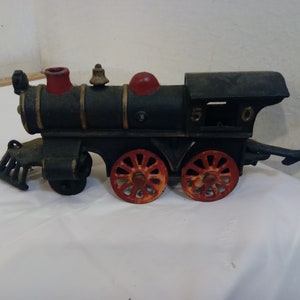 Vintage Cast Iron Toy, Cast Iron Locomotives, Cast Iron Train Engines, Cast Iron Train Bank