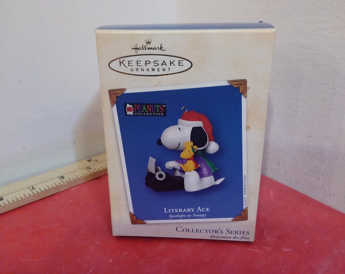 Vintage Christmas Ornament, Hallmark Keepsake Ornament "Literary Ace Spotlight on Snoopy" 2002