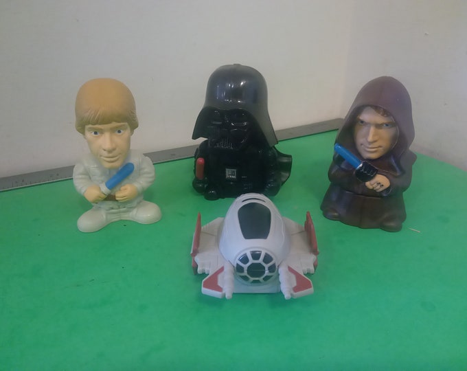 Vintage Restaurant Give Away Toys, Burger King Star Wars Toys and Figures, 2005